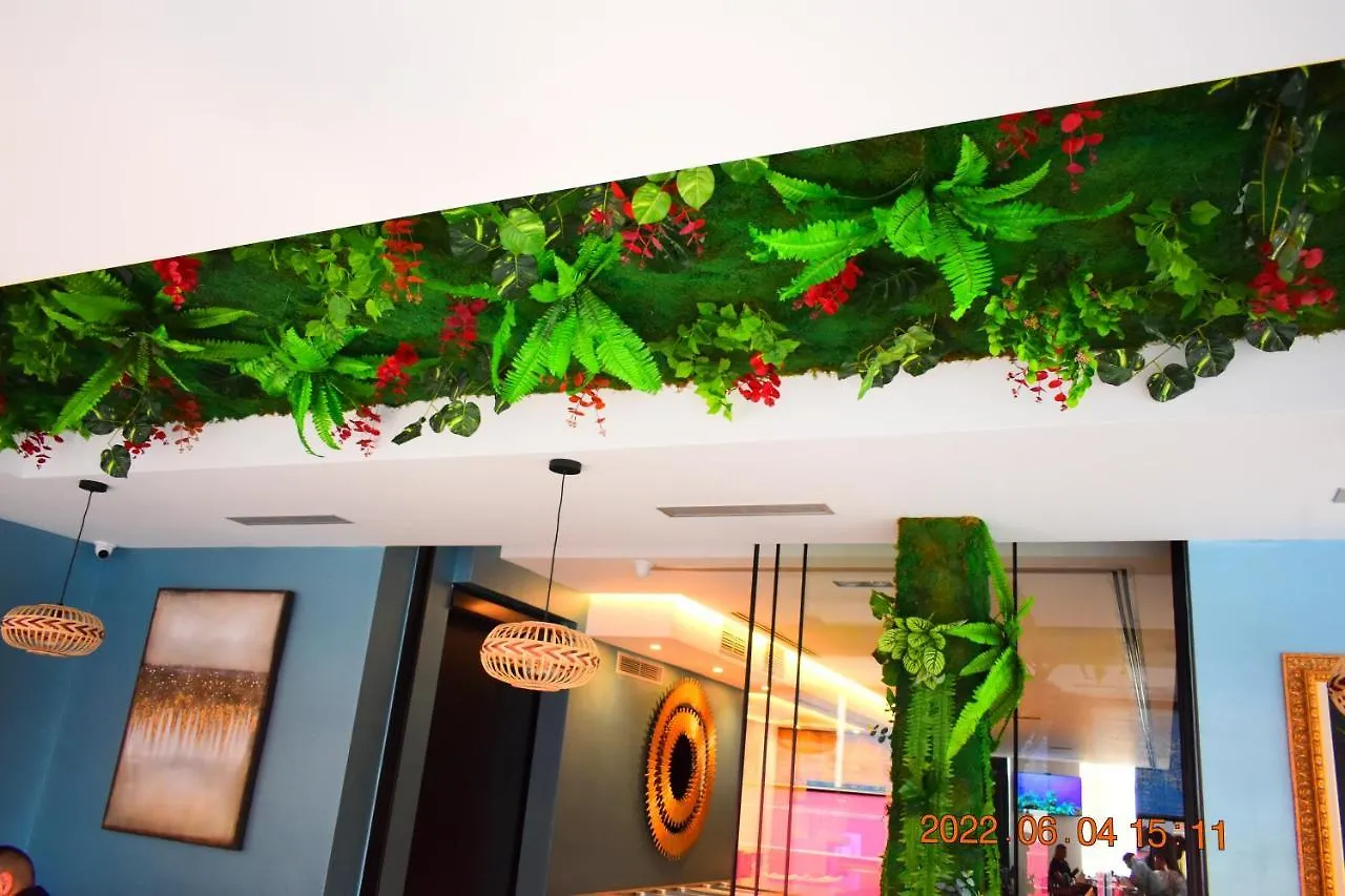 Carpe Diem Apartments-Hotel Shengjin 0*,