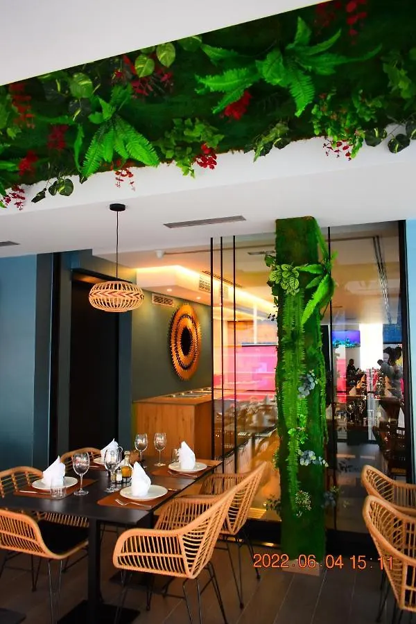 Carpe Diem Apartments-Hotel Shengjin 0*,