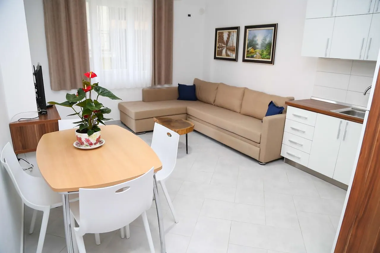 Carpe Diem Apartments-Hotel Shengjin Albania
