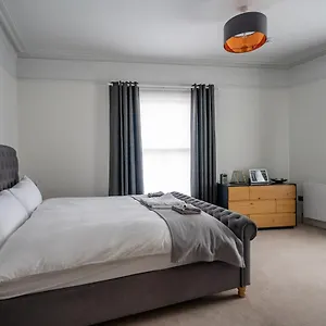 123 Nunnery Lane Apartment York