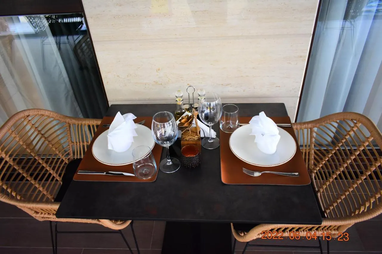 Carpe Diem Apartments-Hotel Shëngjin